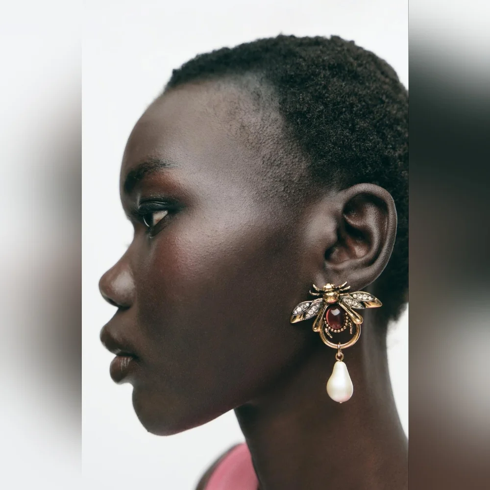 BEE AND FAUX PEARL GOLDEN EARRINGS